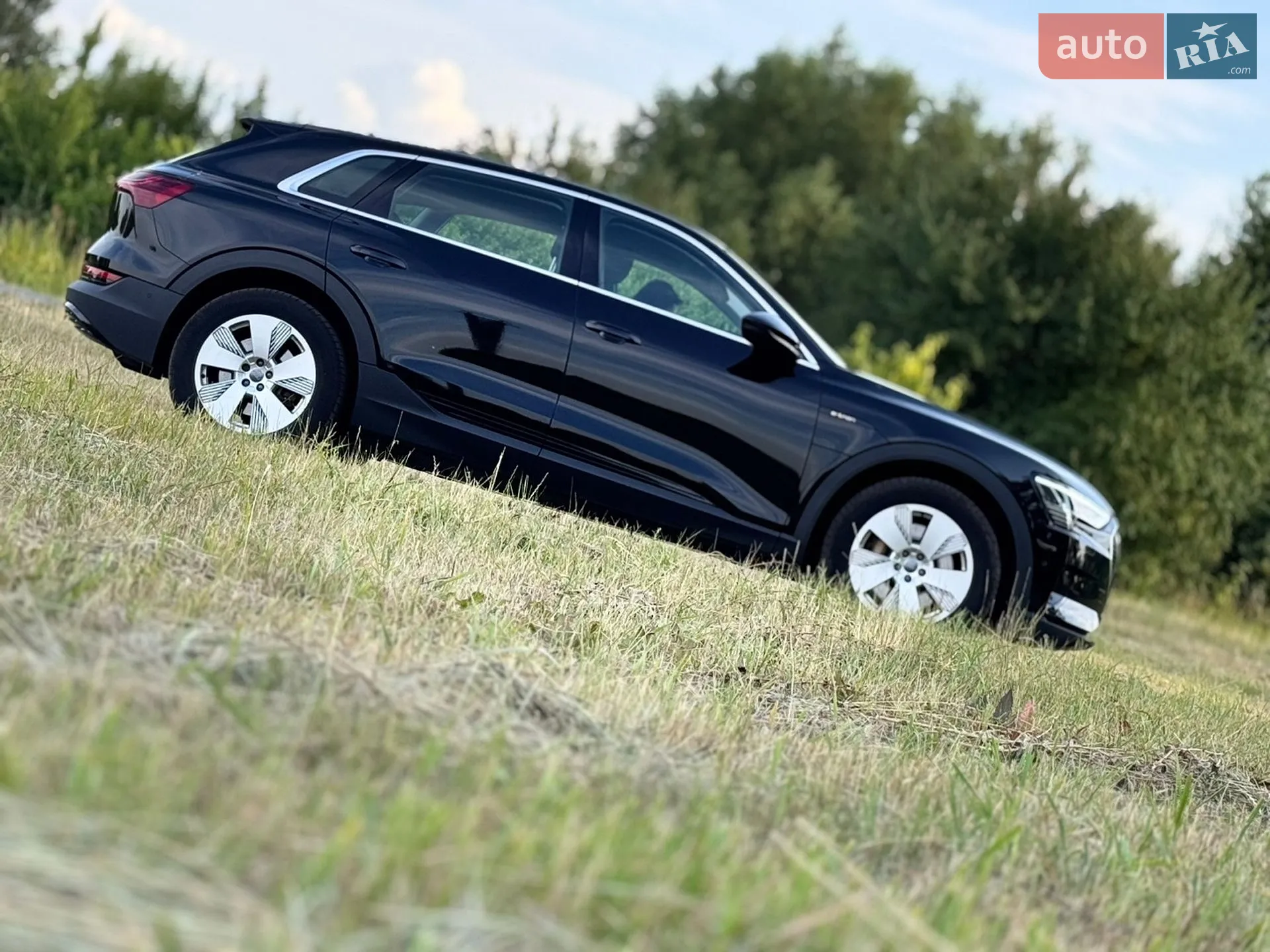 2019 Audi e-tron - мініатюра 25