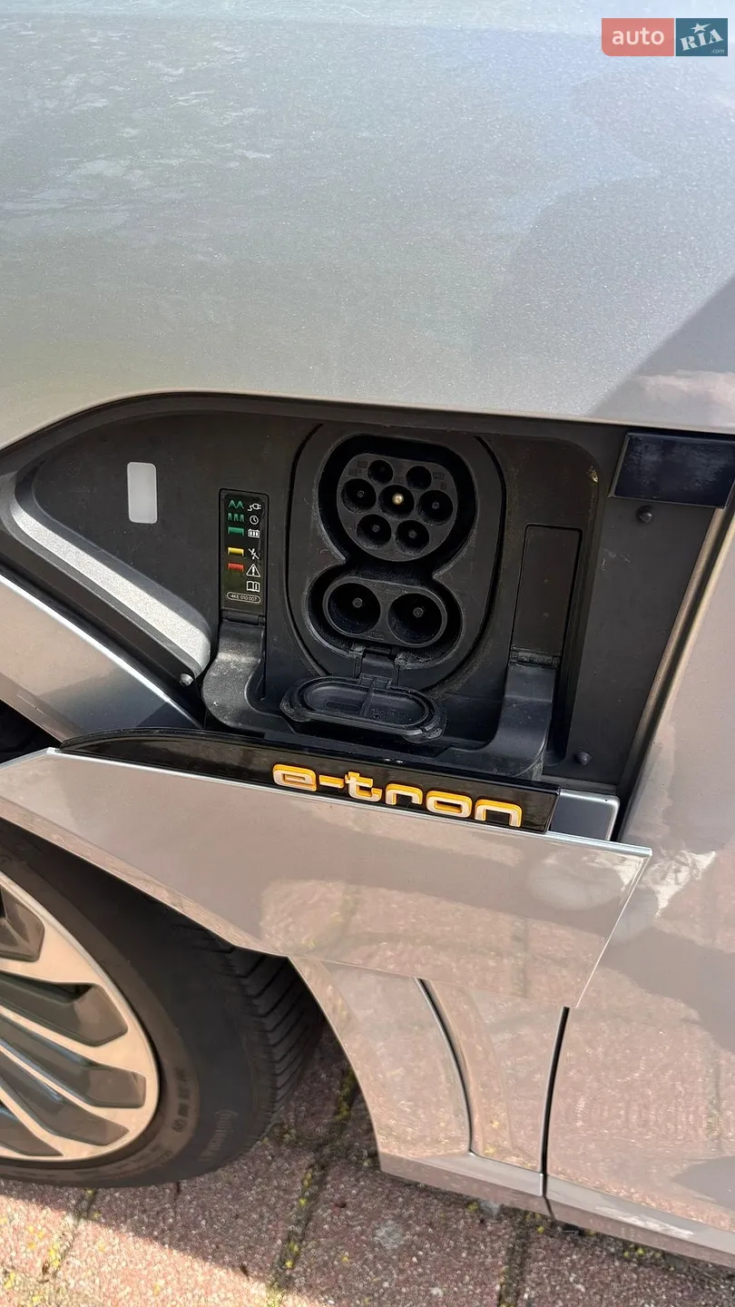2019 Audi e-tron - мініатюра 8