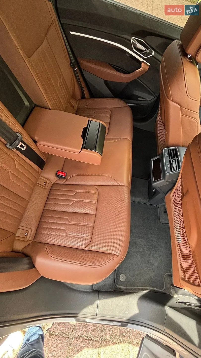 2019 Audi e-tron - мініатюра 13