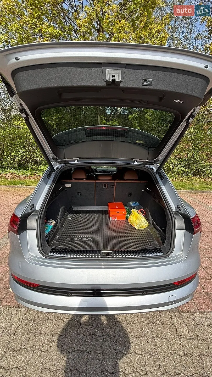 2019 Audi e-tron - мініатюра 29