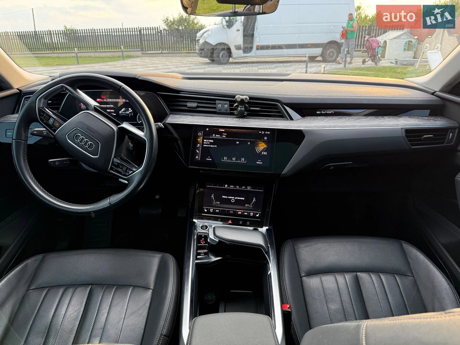 2021 Audi e-tron - мініатюра 22