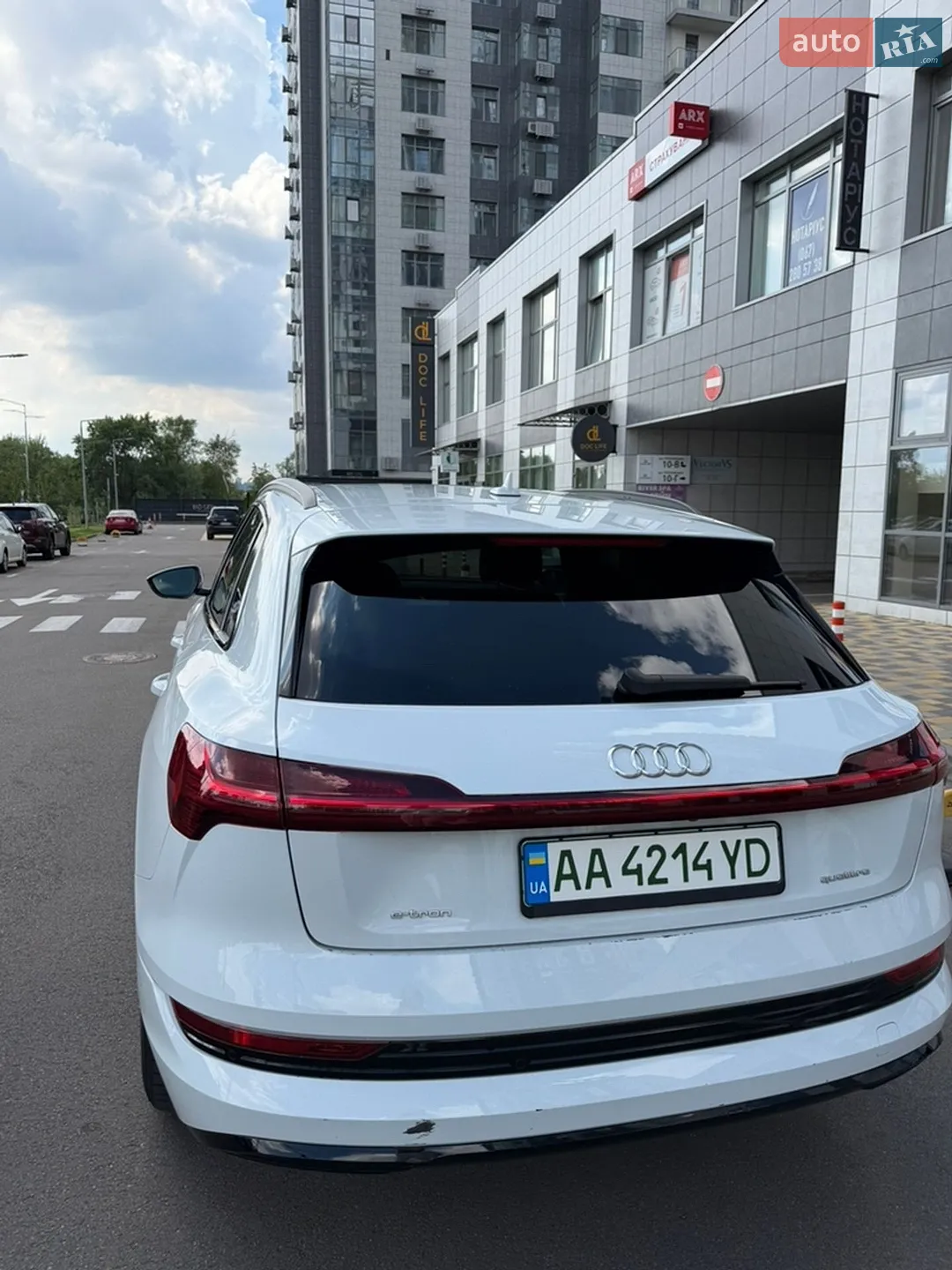 2021 Audi e-tron - мініатюра 13