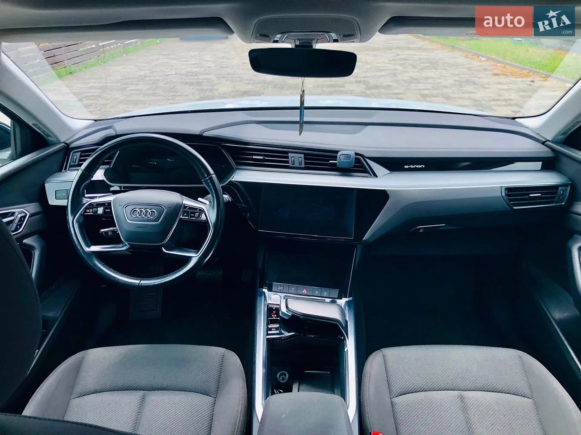2019 Audi e-tron - мініатюра 18