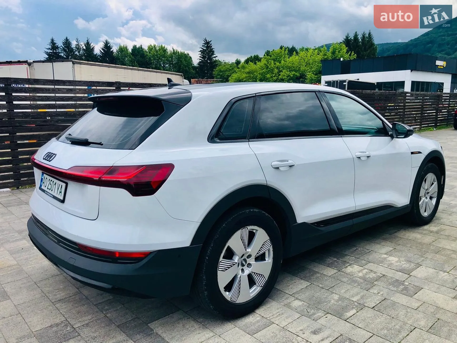 2019 Audi e-tron - мініатюра 38