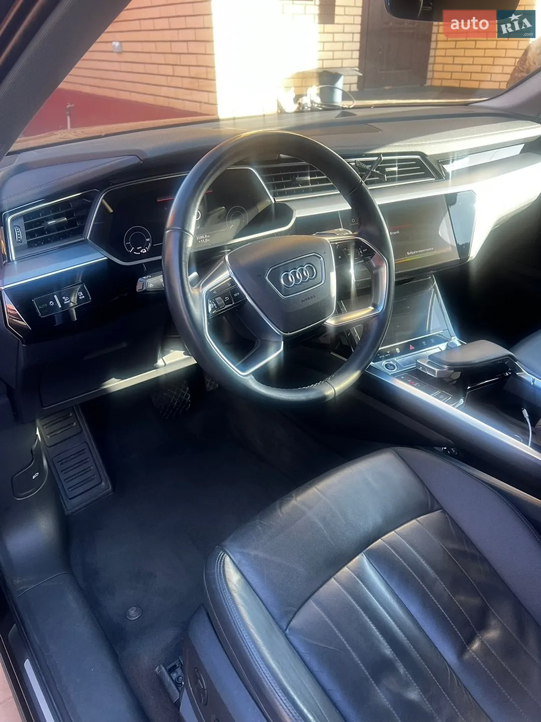 2021 Audi e-tron - мініатюра 11