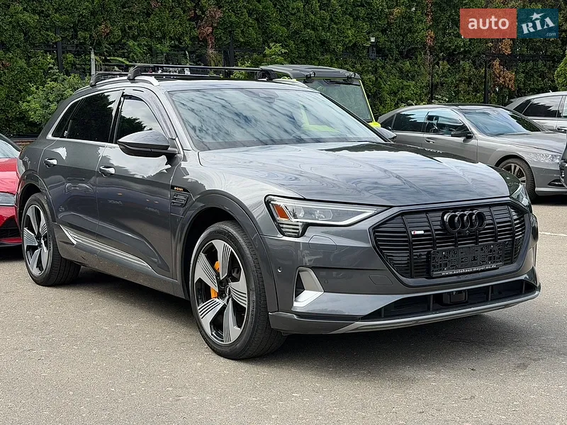Audi e-tron