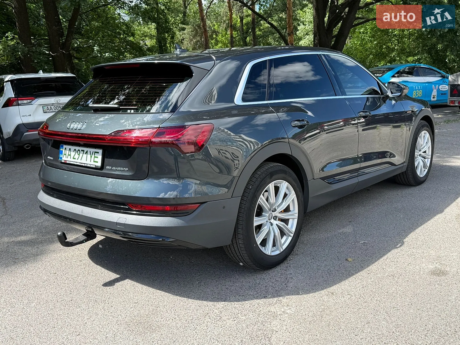 2020 Audi e-tron - мініатюра 2
