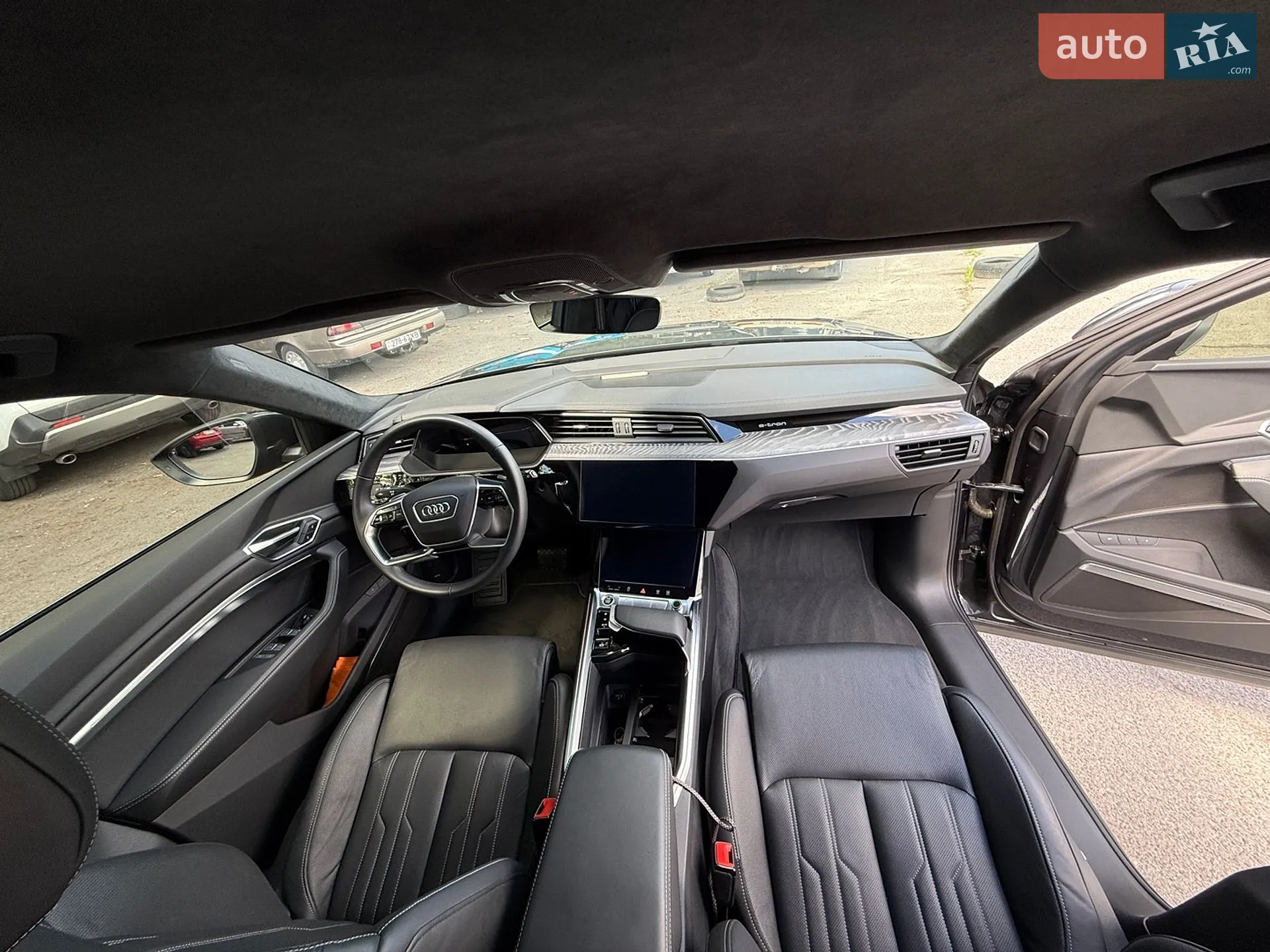 2020 Audi e-tron - мініатюра 18
