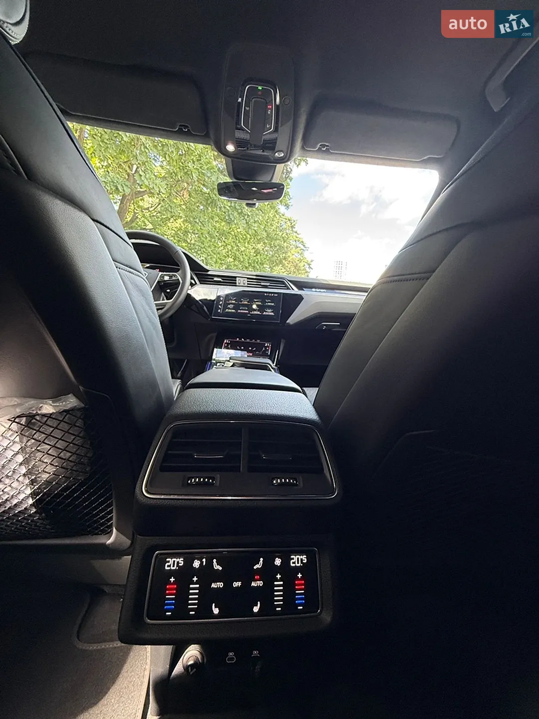 2020 Audi e-tron - мініатюра 38