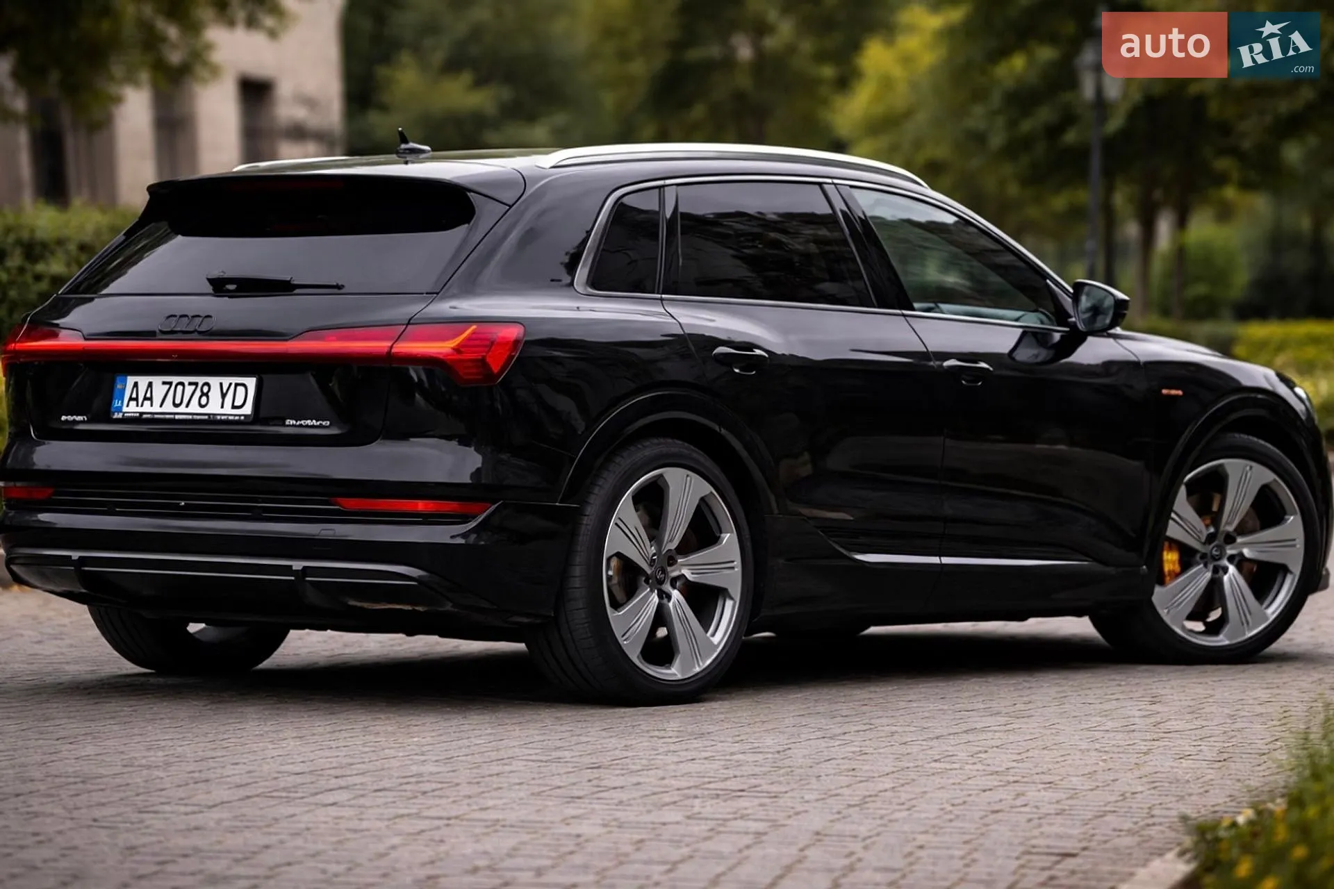 2020 Audi e-tron - мініатюра 9