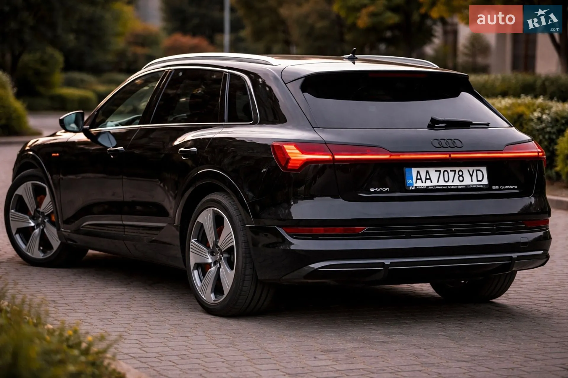 2020 Audi e-tron - мініатюра 10