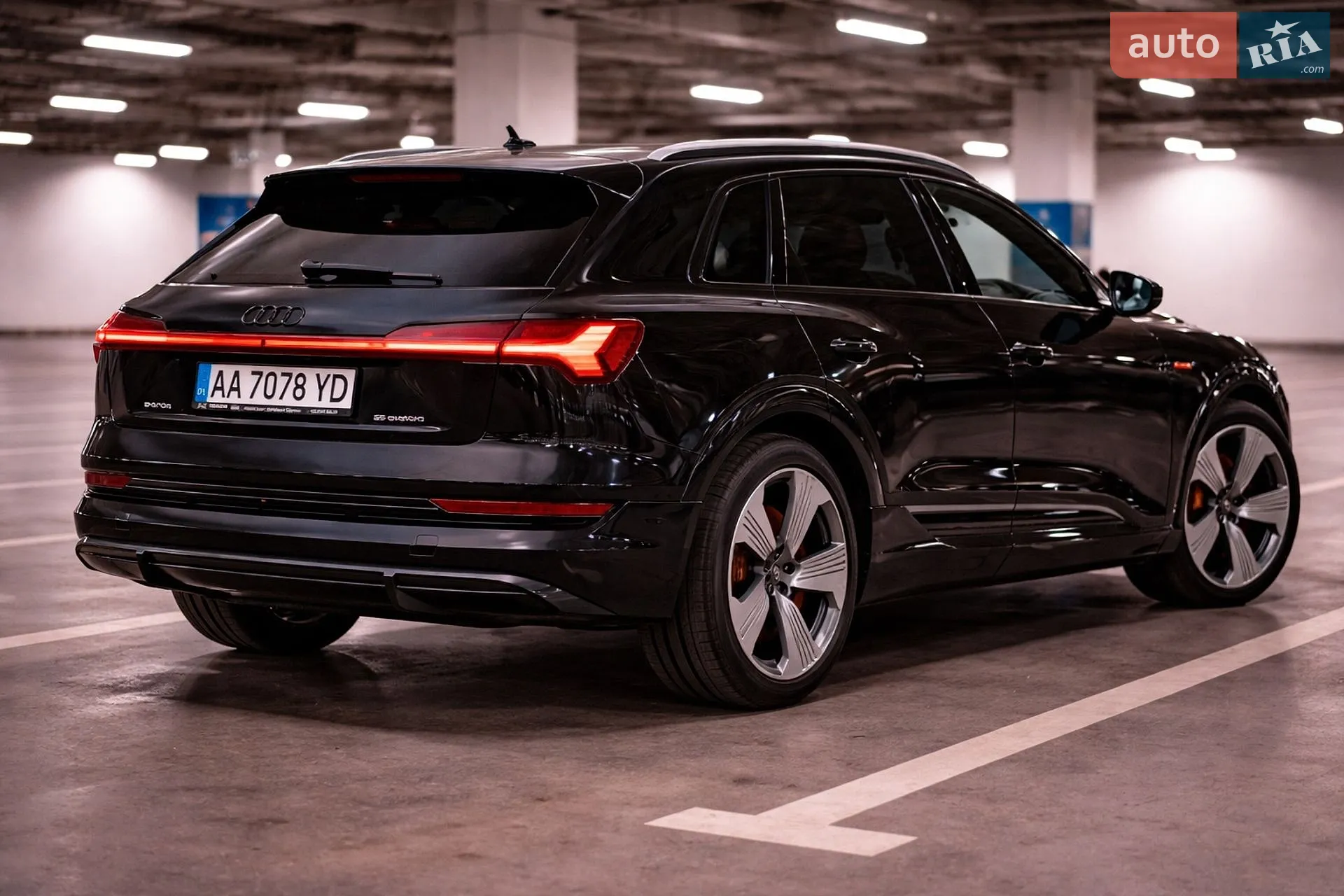2020 Audi e-tron - мініатюра 11