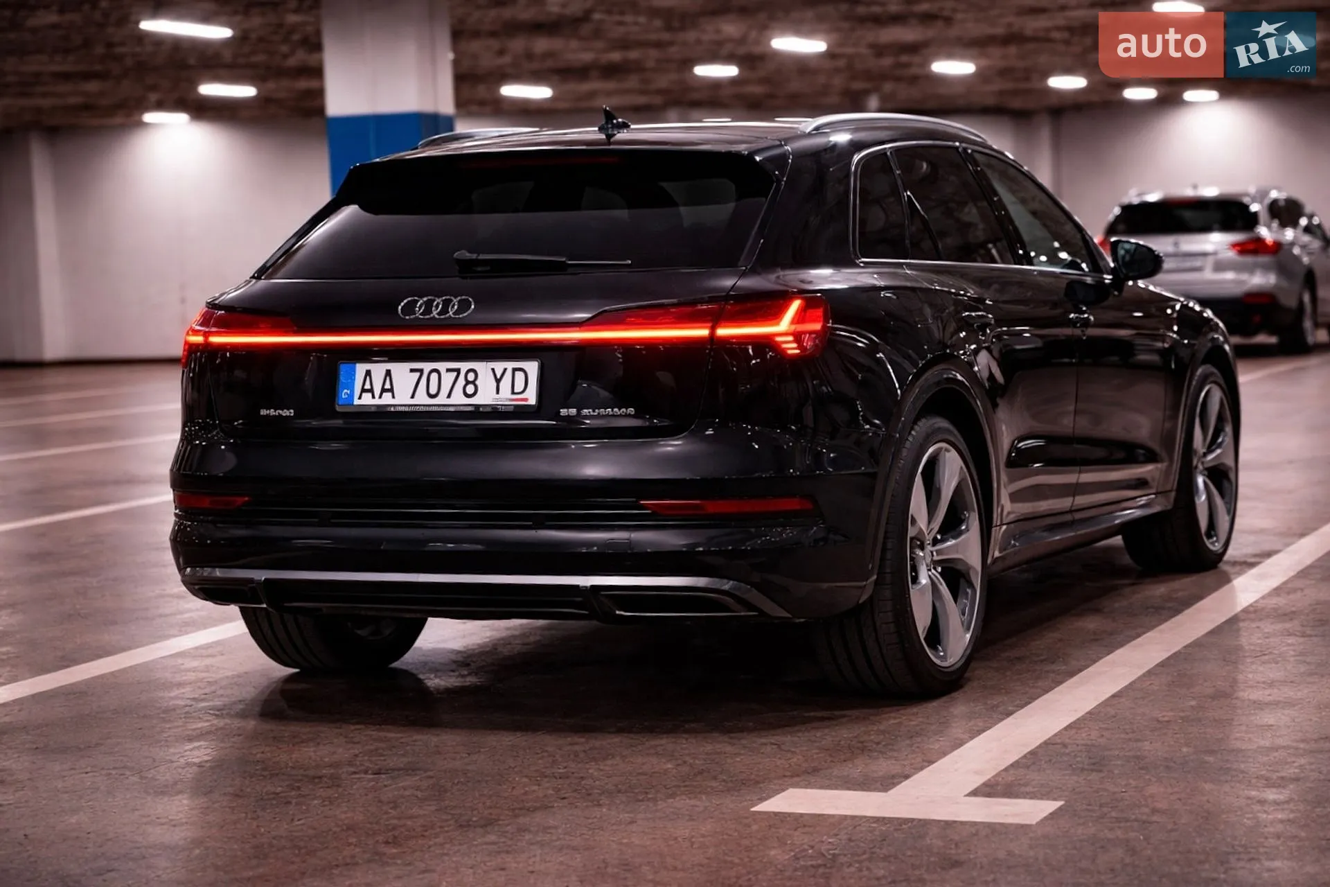 2020 Audi e-tron - мініатюра 12