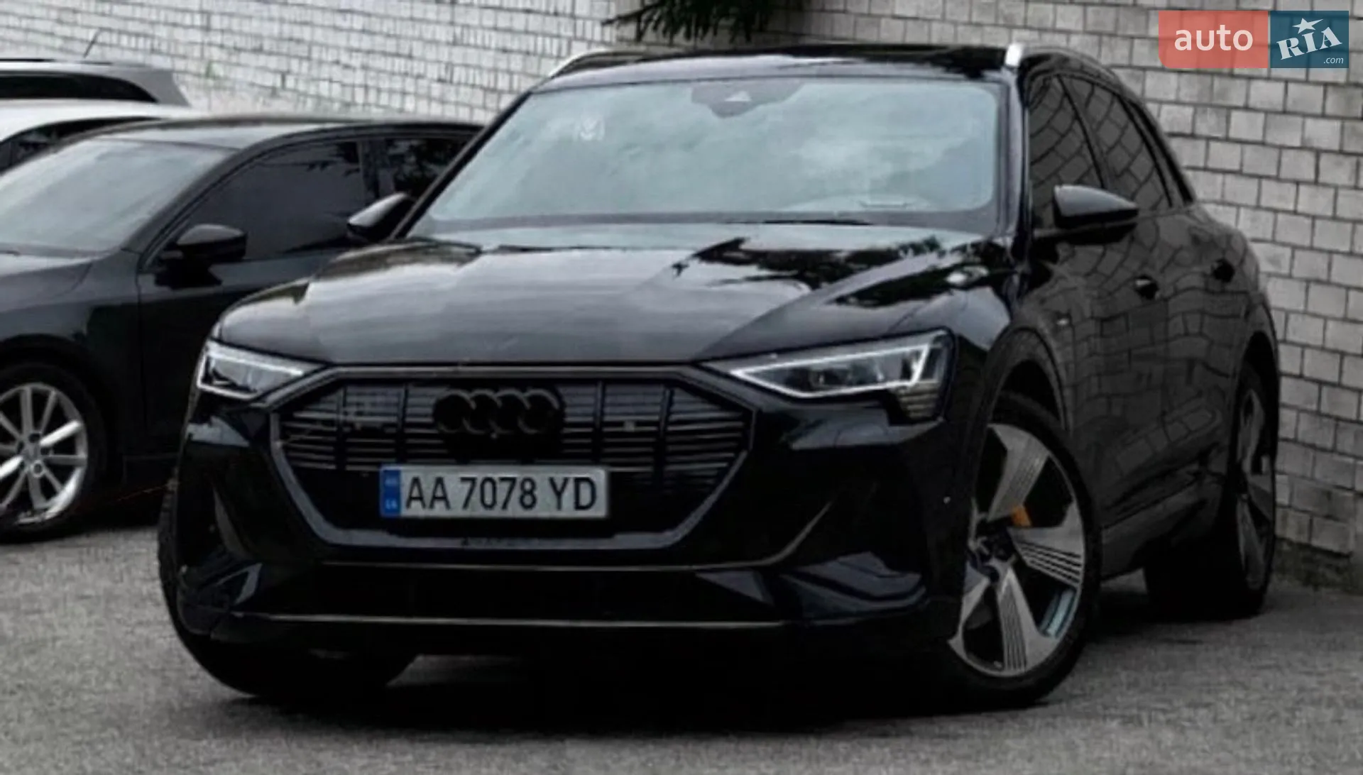 2020 Audi e-tron - мініатюра 3