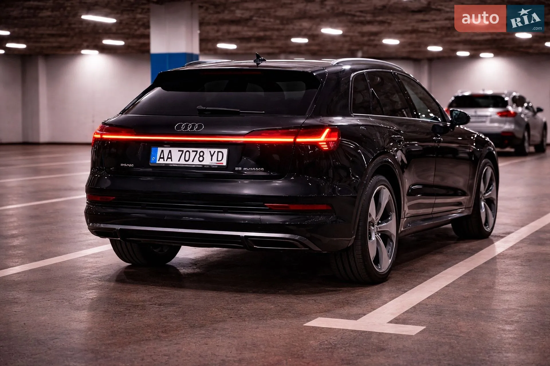 2020 Audi e-tron - мініатюра 14