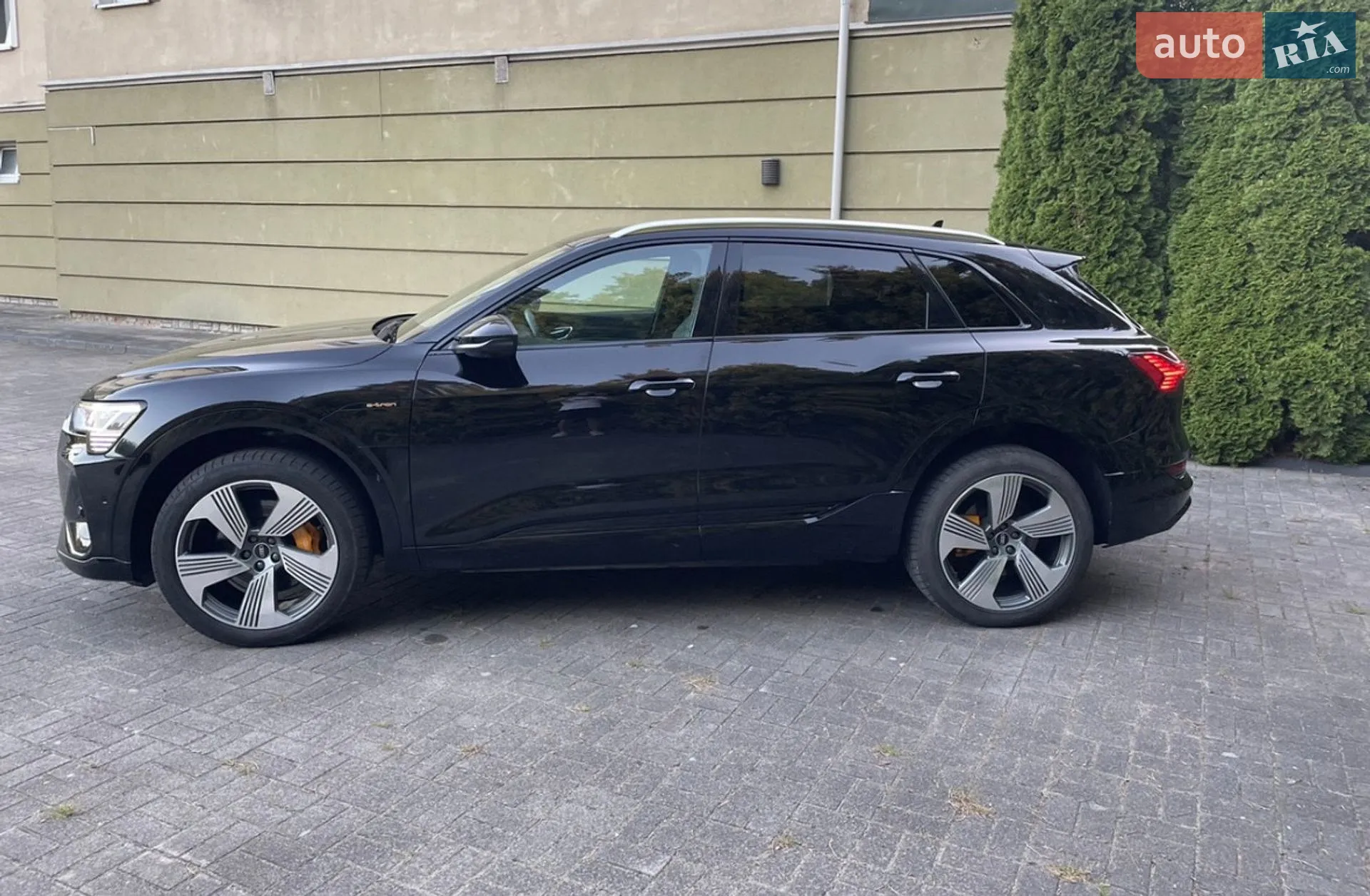 2020 Audi e-tron - мініатюра 6