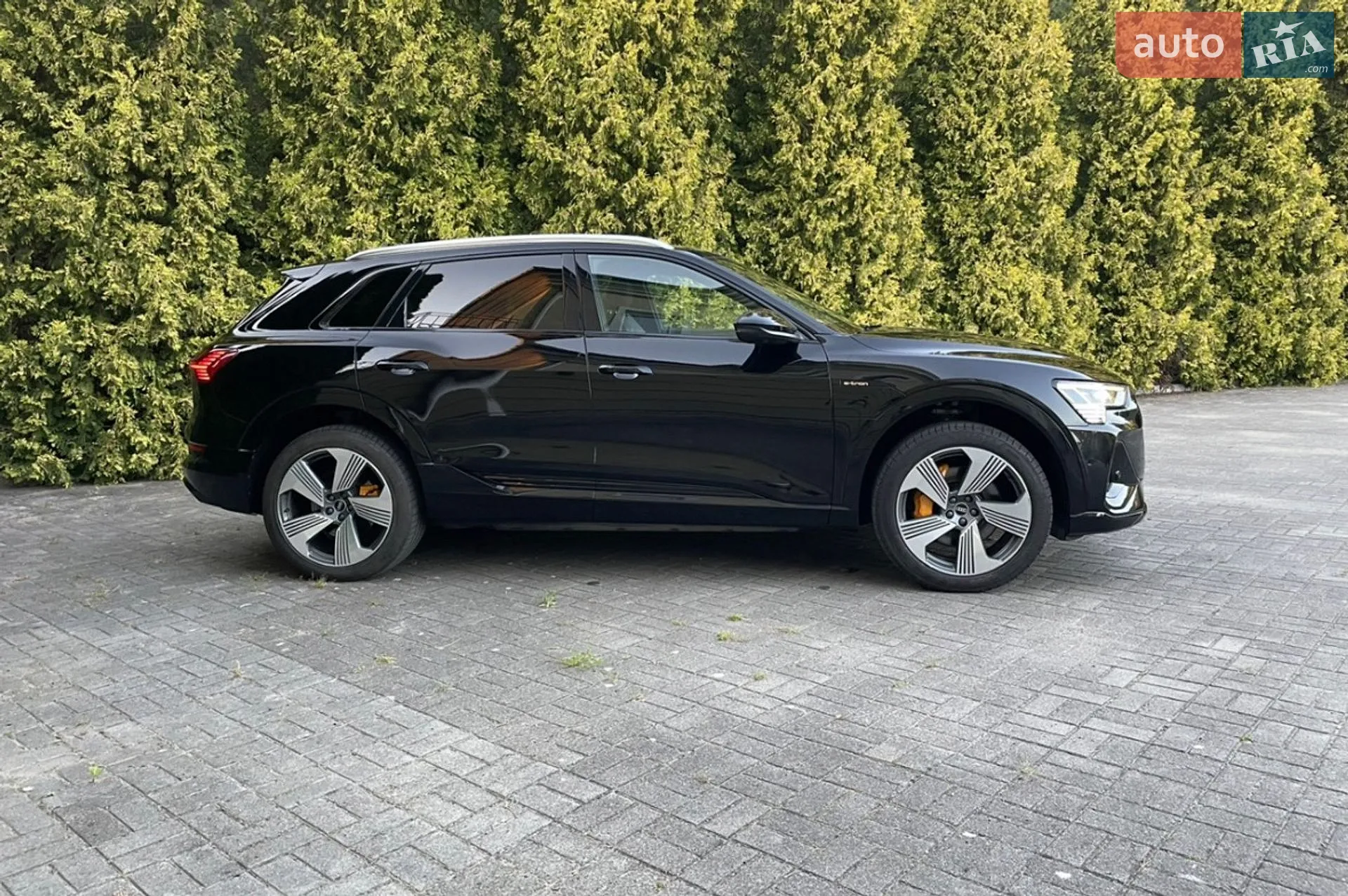2020 Audi e-tron - мініатюра 8