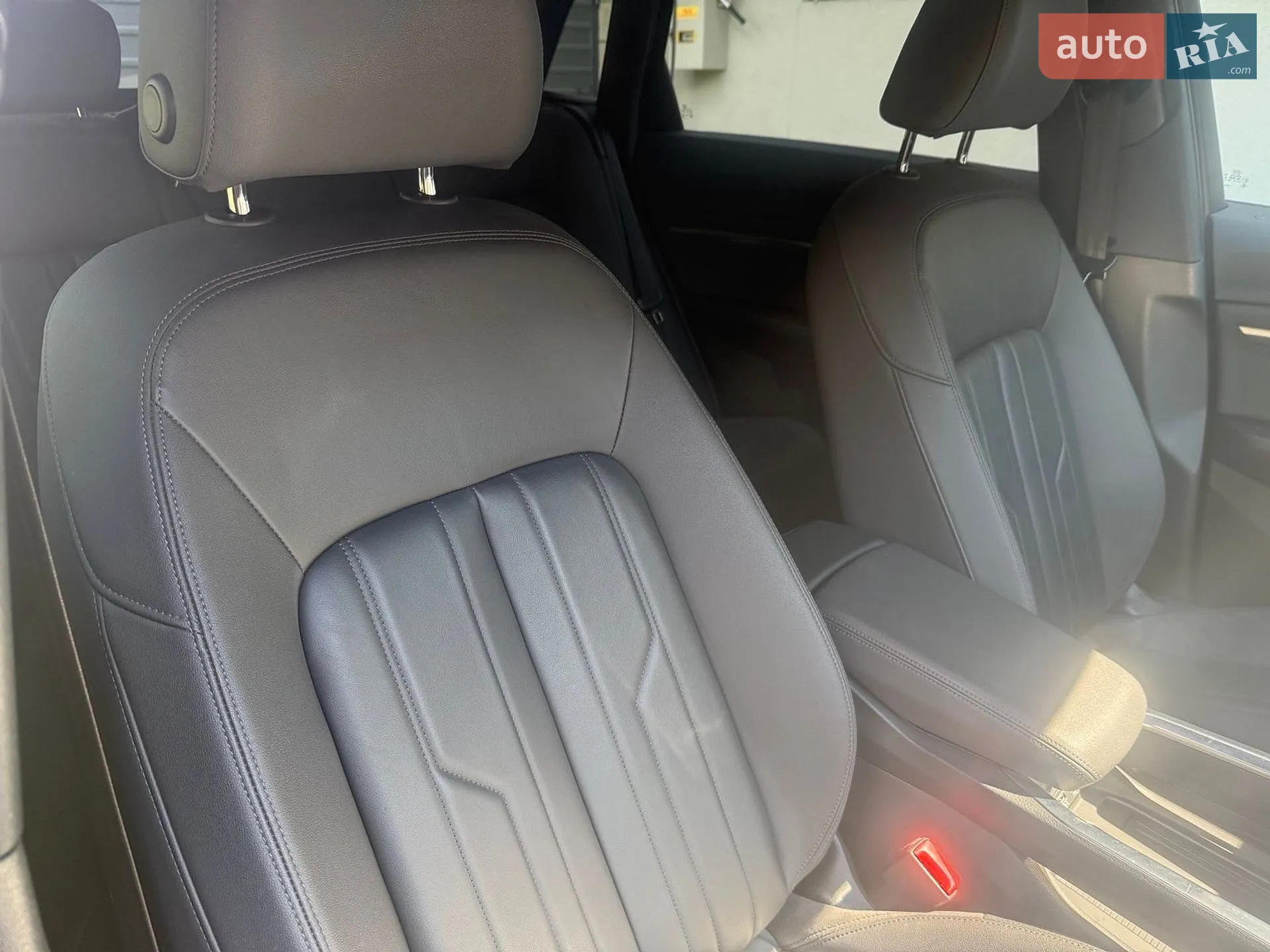 2020 Audi e-tron - мініатюра 22