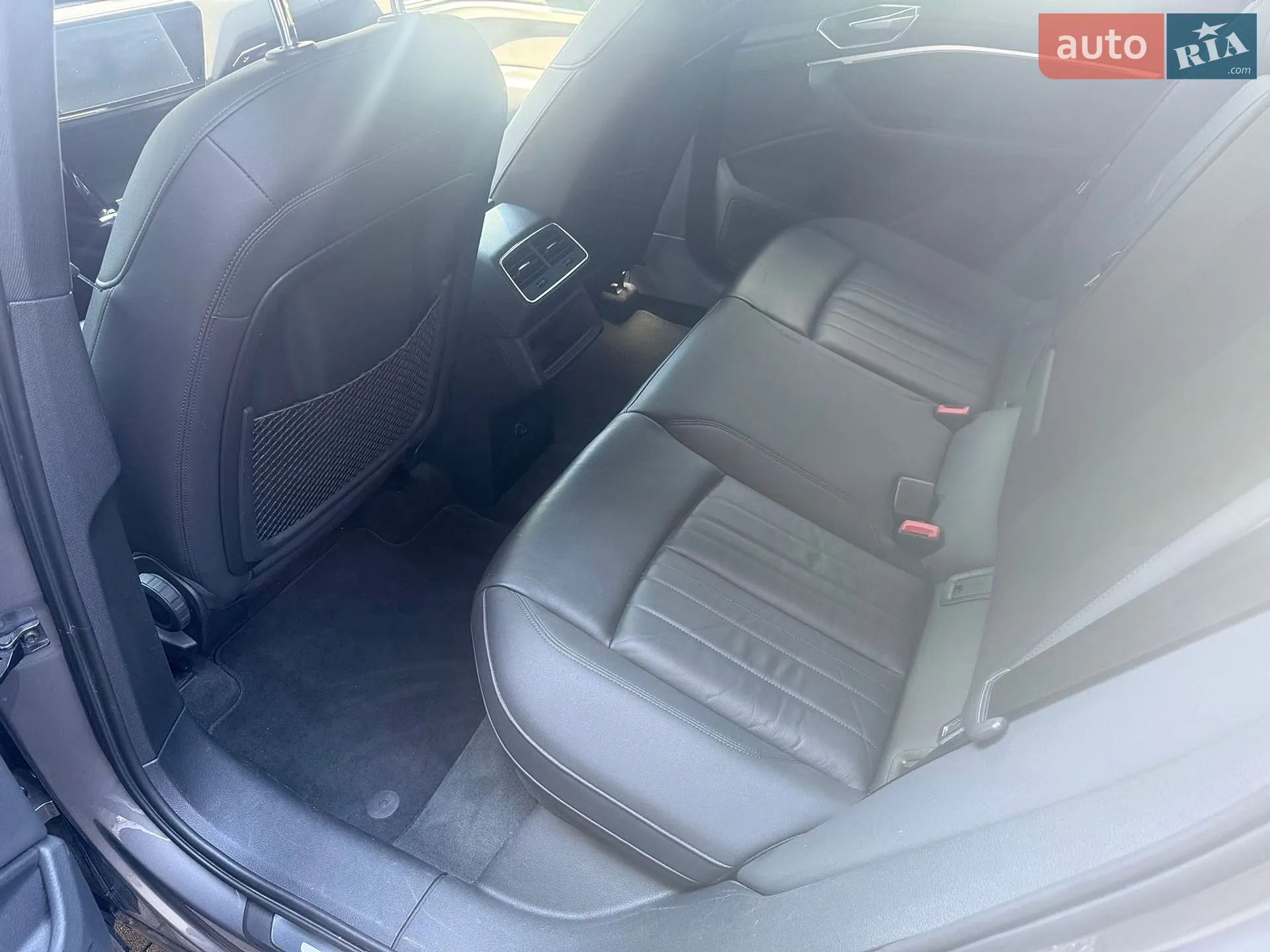 2020 Audi e-tron - мініатюра 66