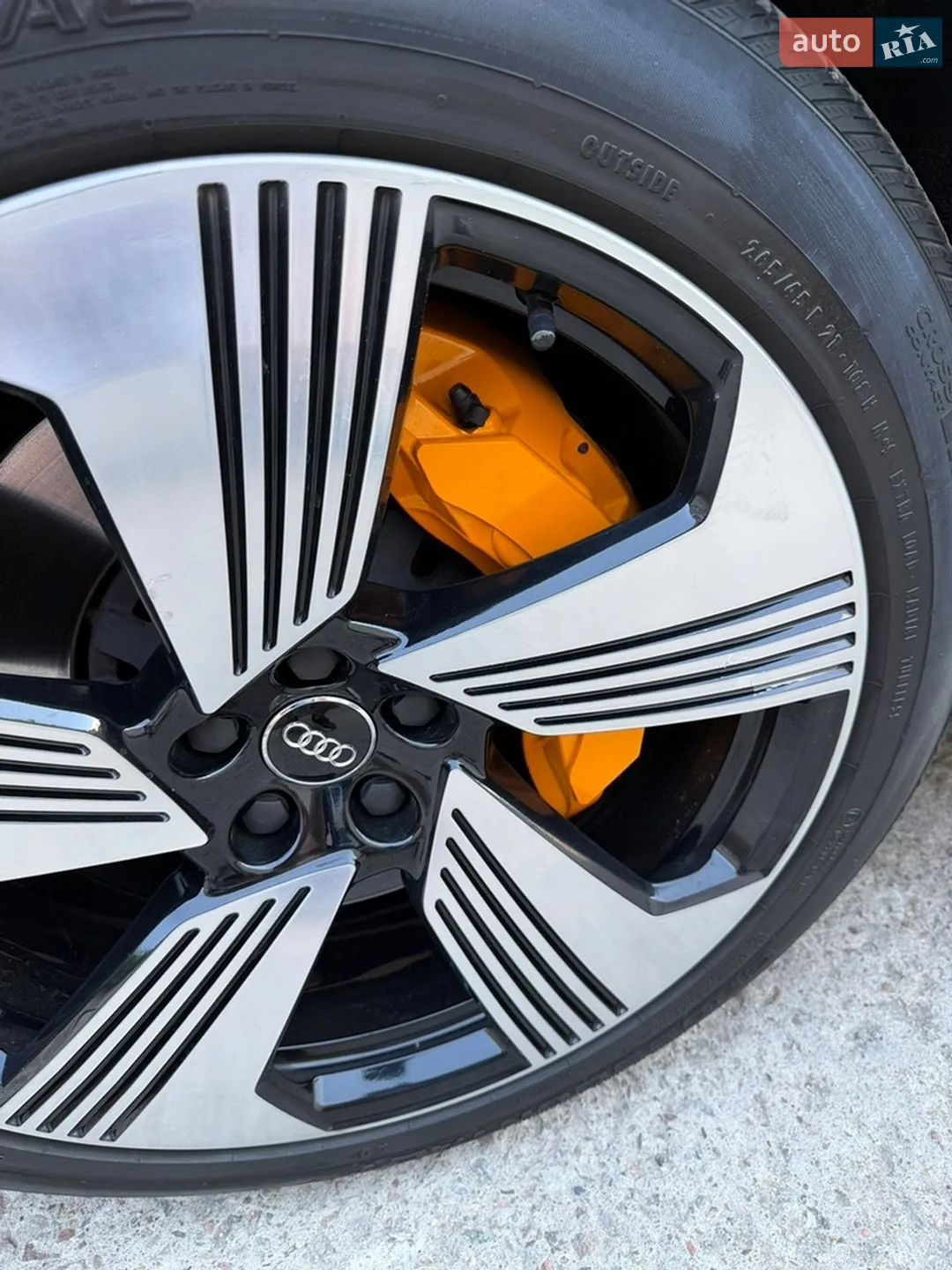 2019 Audi e-tron - мініатюра 22