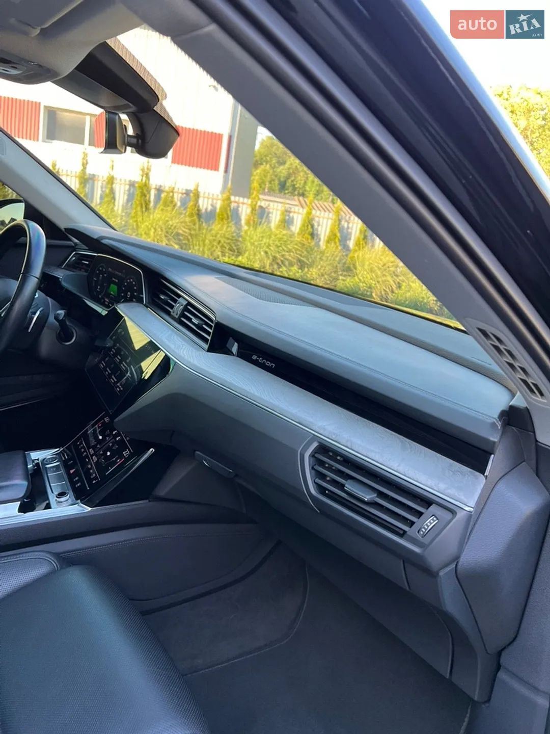 2018 Audi e-tron - мініатюра 61