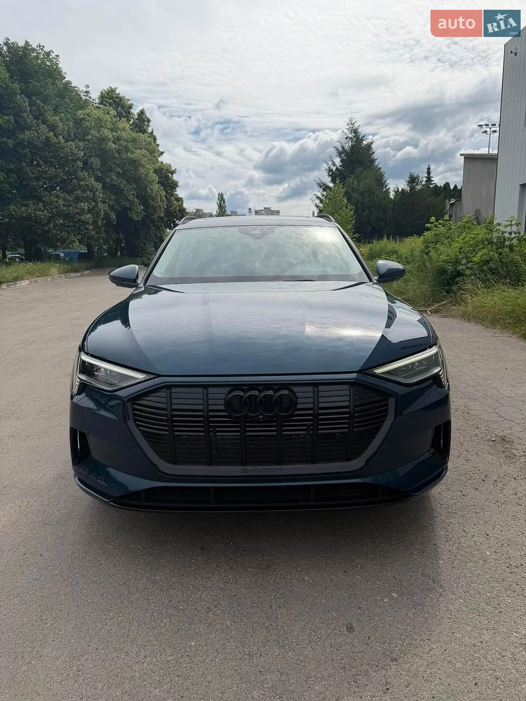 2020 Audi e-tron - мініатюра 2
