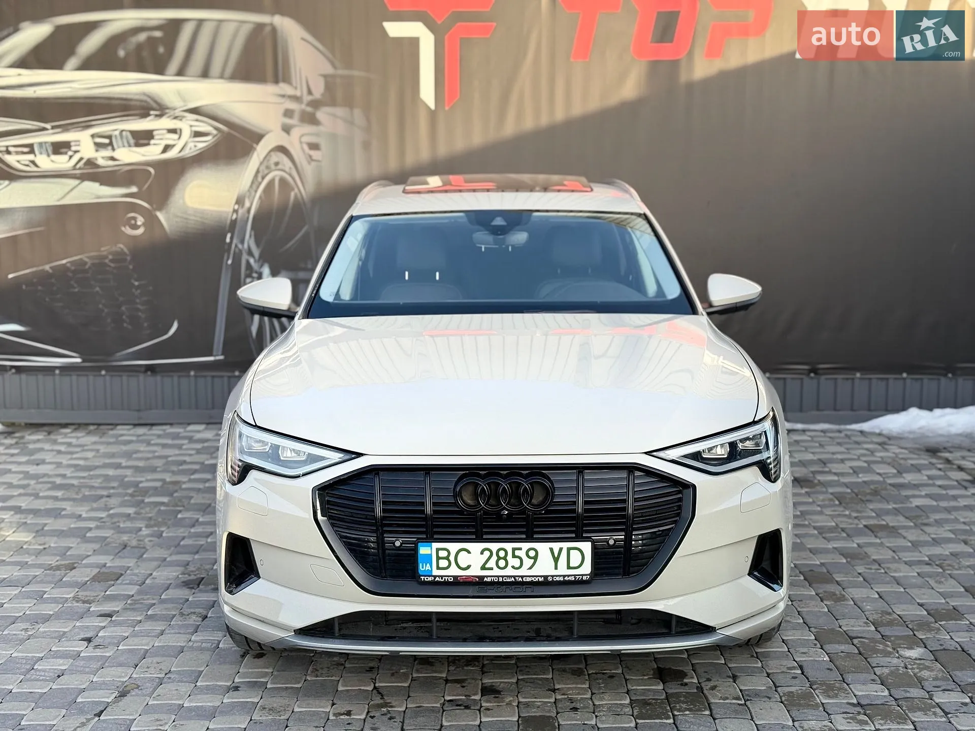 2019 Audi e-tron - мініатюра 12