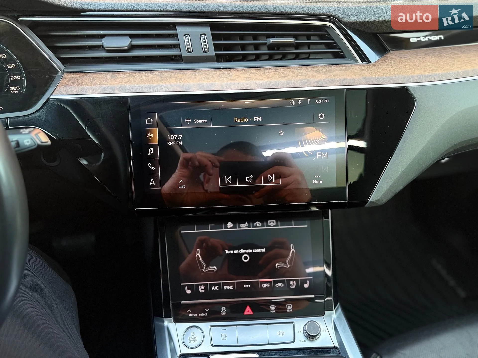 2019 Audi e-tron - мініатюра 40