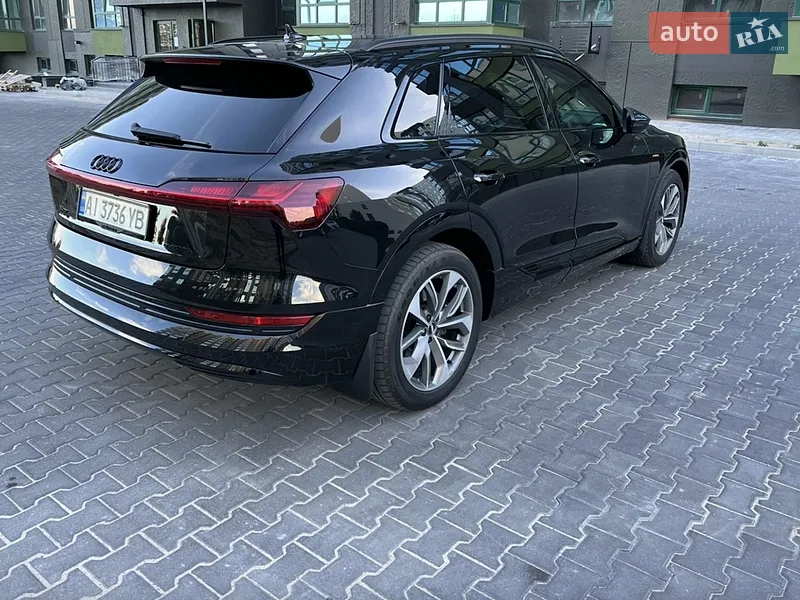 Audi e-tron 2020 VIN WA1AAAGE5MB003196 фото оголошення 8 з 72