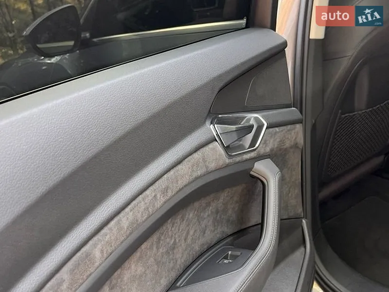 Audi e-tron 2020 VIN WAUZZZGE5LB037022 фото оголошення 38 з 67