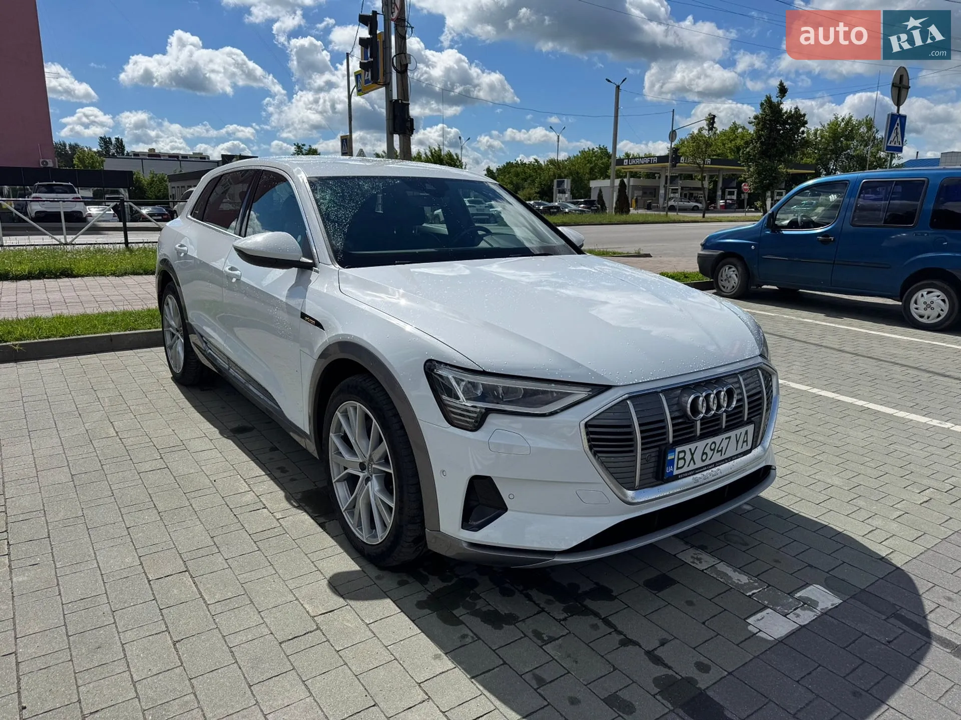 2019 Audi e-tron - мініатюра 6