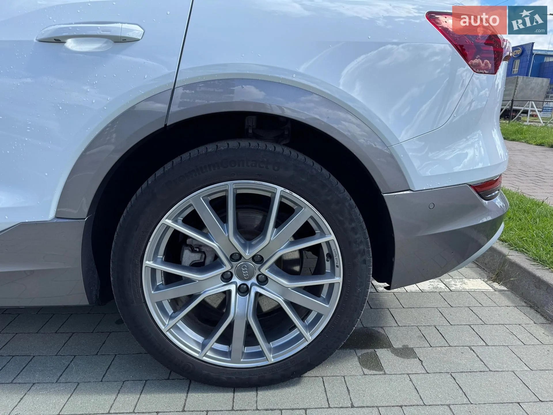 2019 Audi e-tron - мініатюра 18
