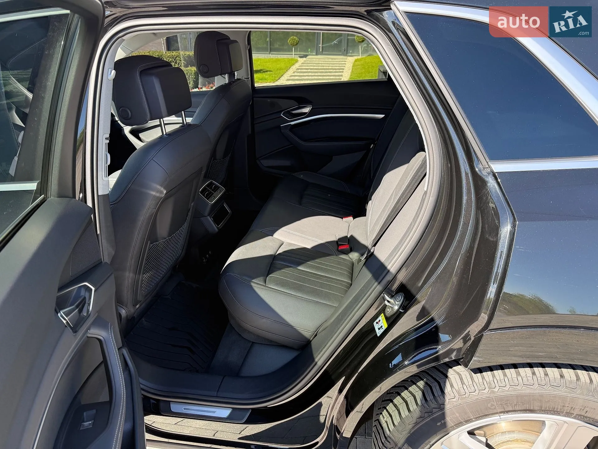 2019 Audi e-tron - мініатюра 19