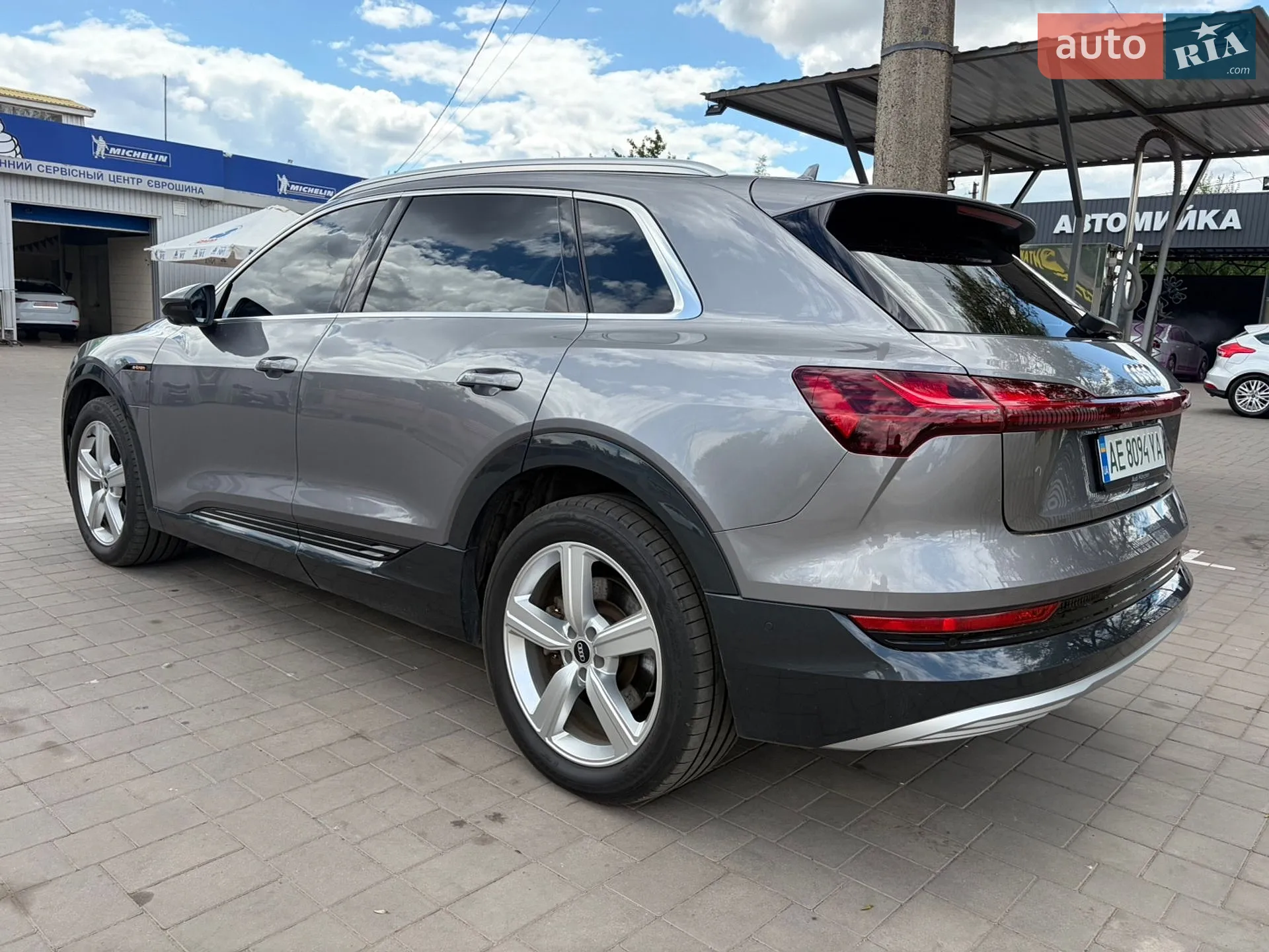 2021 Audi e-tron - мініатюра 6
