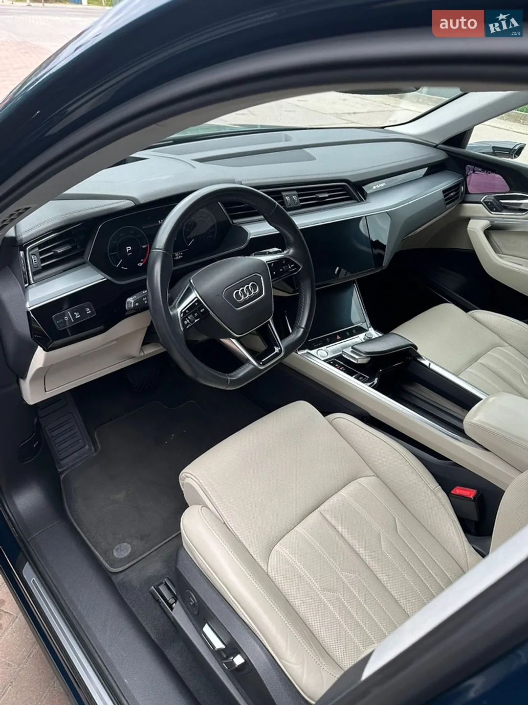 2019 Audi e-tron - мініатюра 23