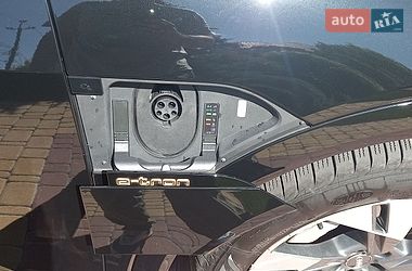 Позашляховик / Кросовер Audi e-tron 2020 в Вінниці фото 27 Позашляховик / Кросовер Audi e-tron 2020 в Вінниці