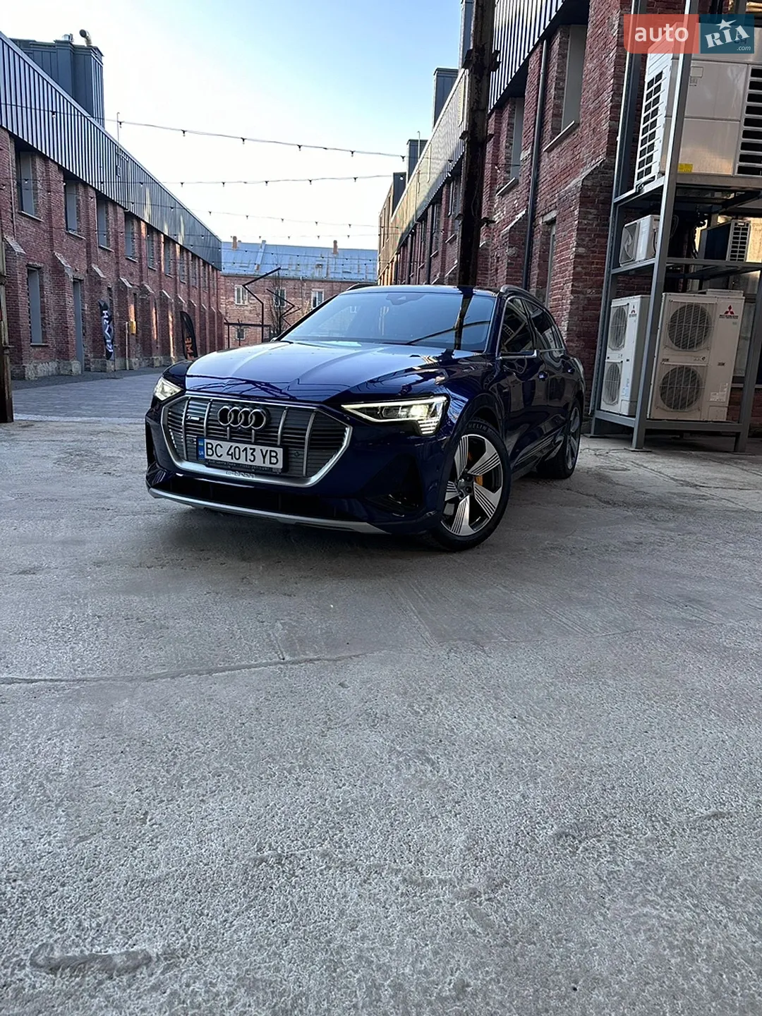 2020 Audi e-tron - мініатюра 6