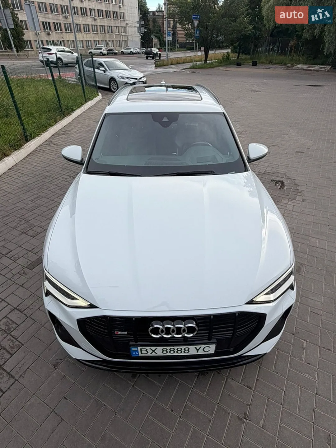 2020 Audi e-tron - мініатюра 4