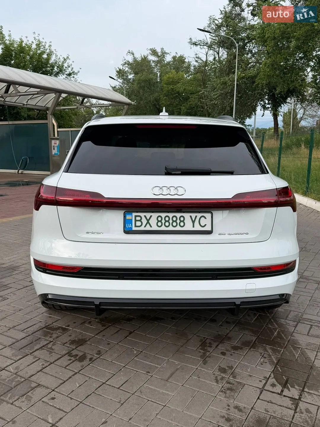 2020 Audi e-tron - мініатюра 10