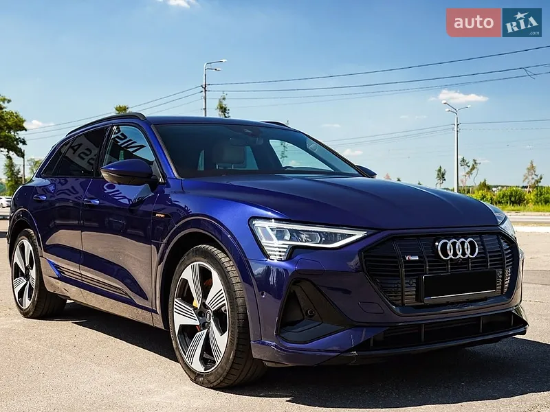Audi e-tron