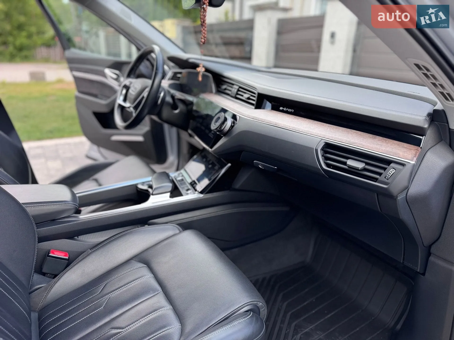 2019 Audi e-tron - мініатюра 25
