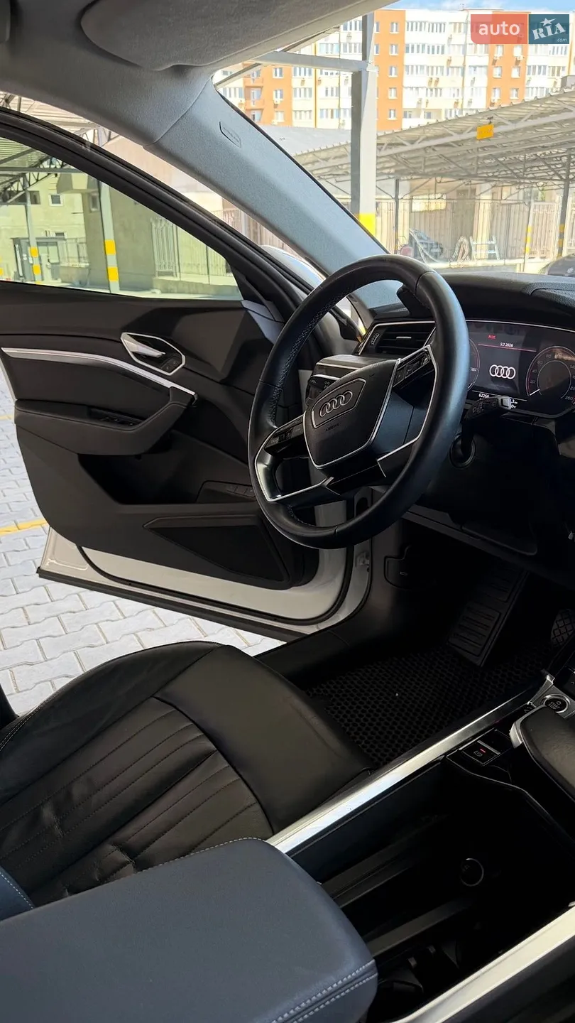 2021 Audi e-tron - мініатюра 14
