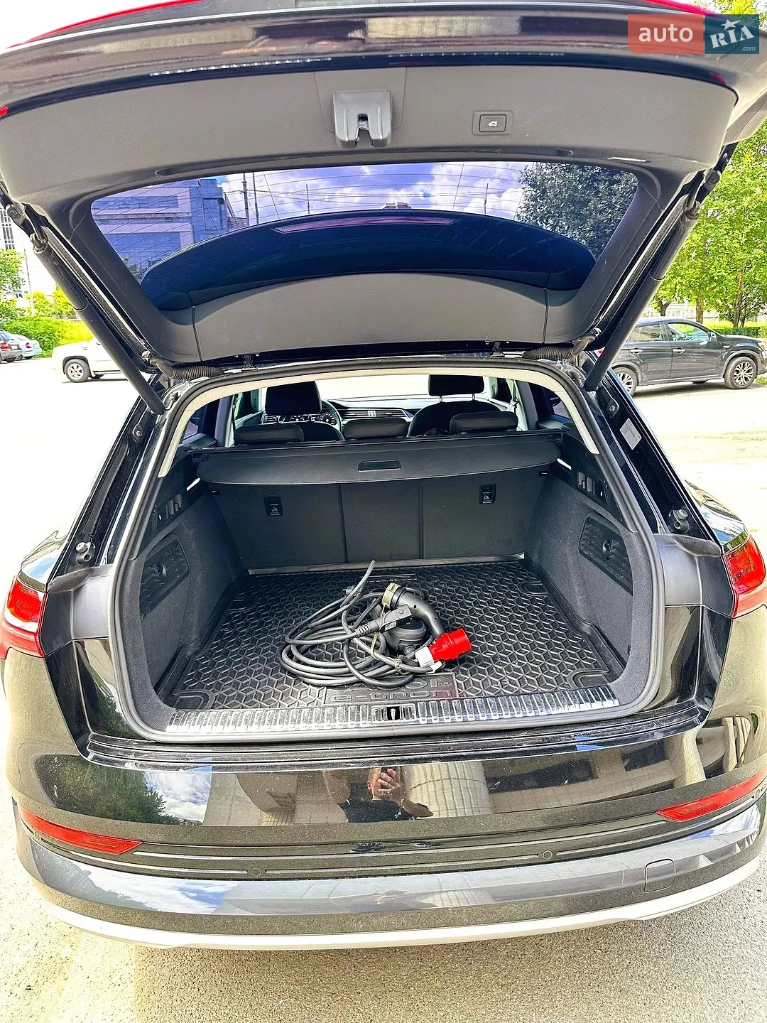 2019 Audi e-tron - мініатюра 7