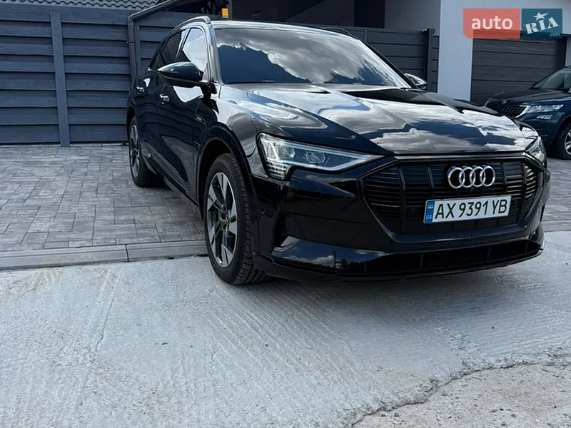Audi e-tron 2021