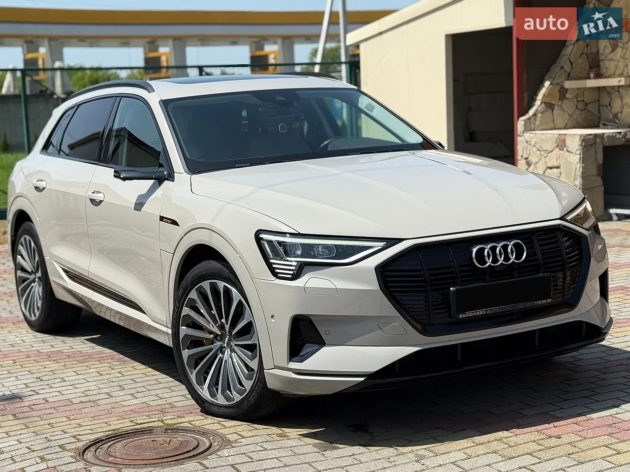 2020 Audi e-tron - мініатюра 17