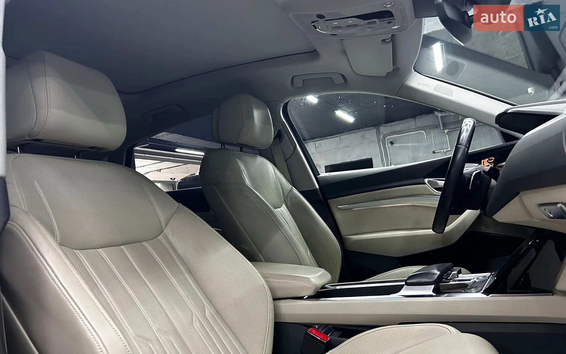 2021 Audi e-tron - мініатюра 23