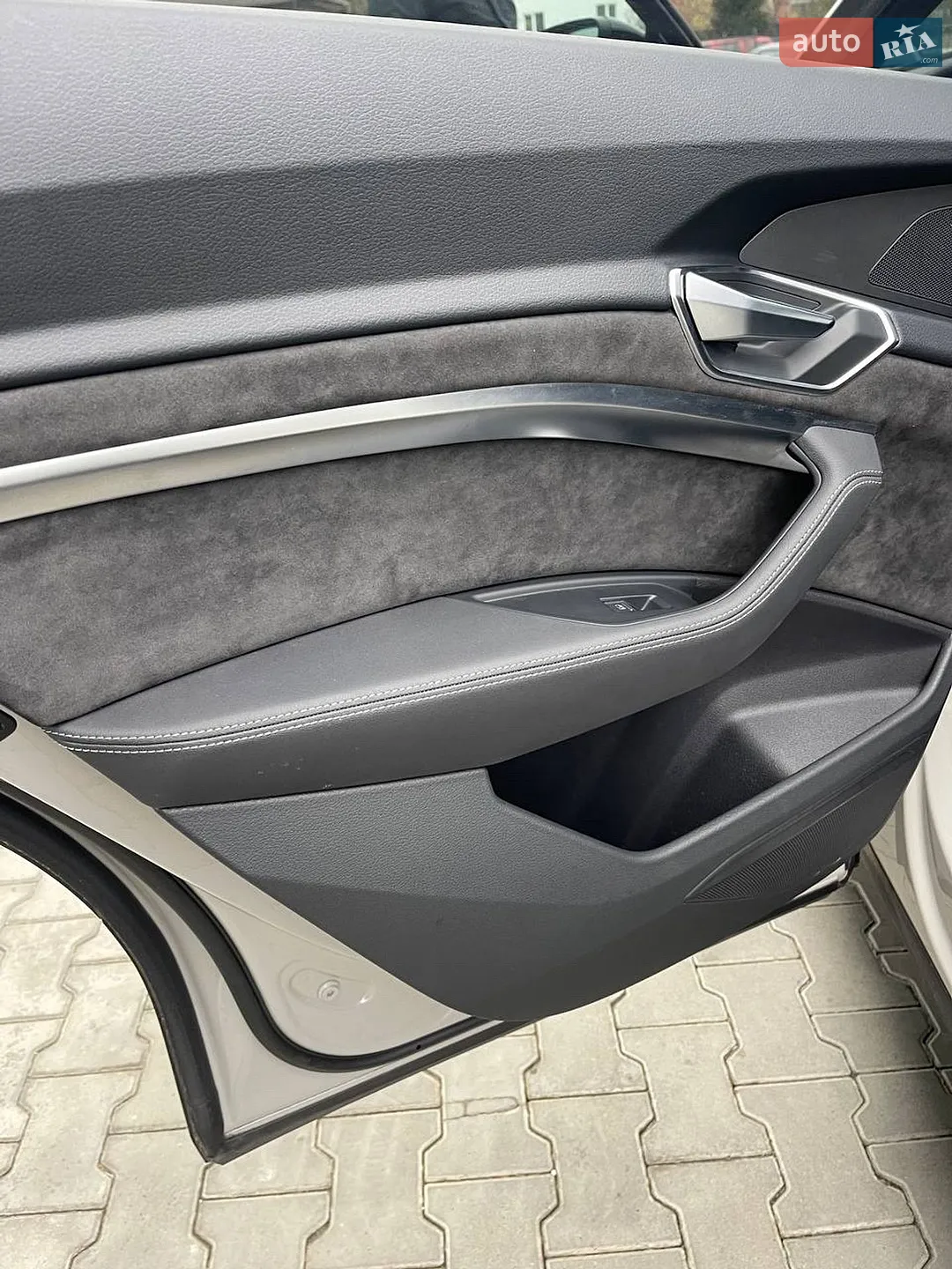 2019 Audi e-tron - мініатюра 15