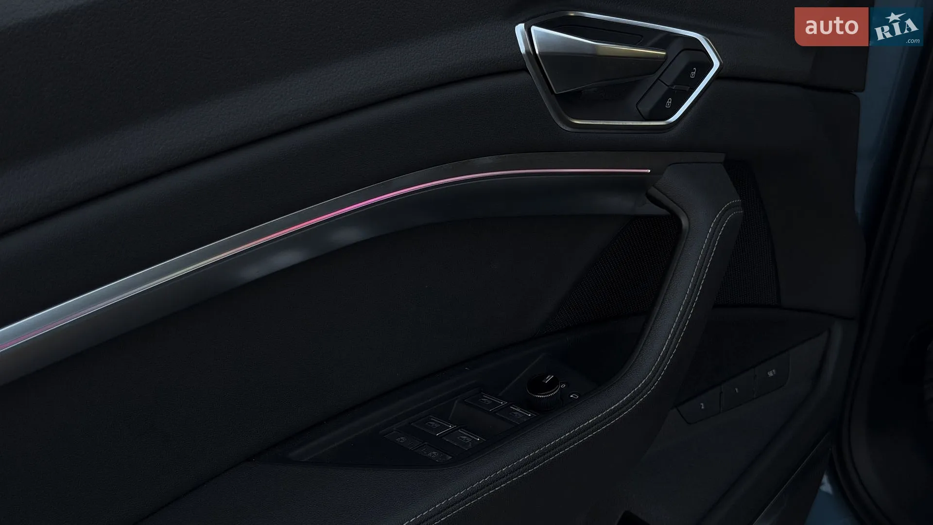 2019 Audi e-tron - мініатюра 16