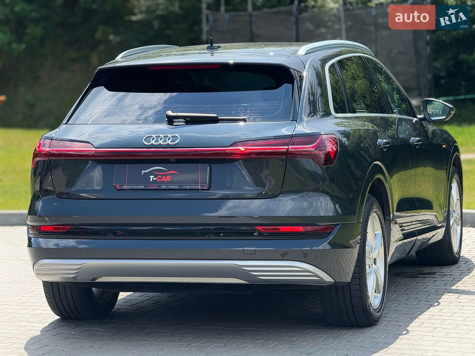 2020 Audi e-tron - мініатюра 8