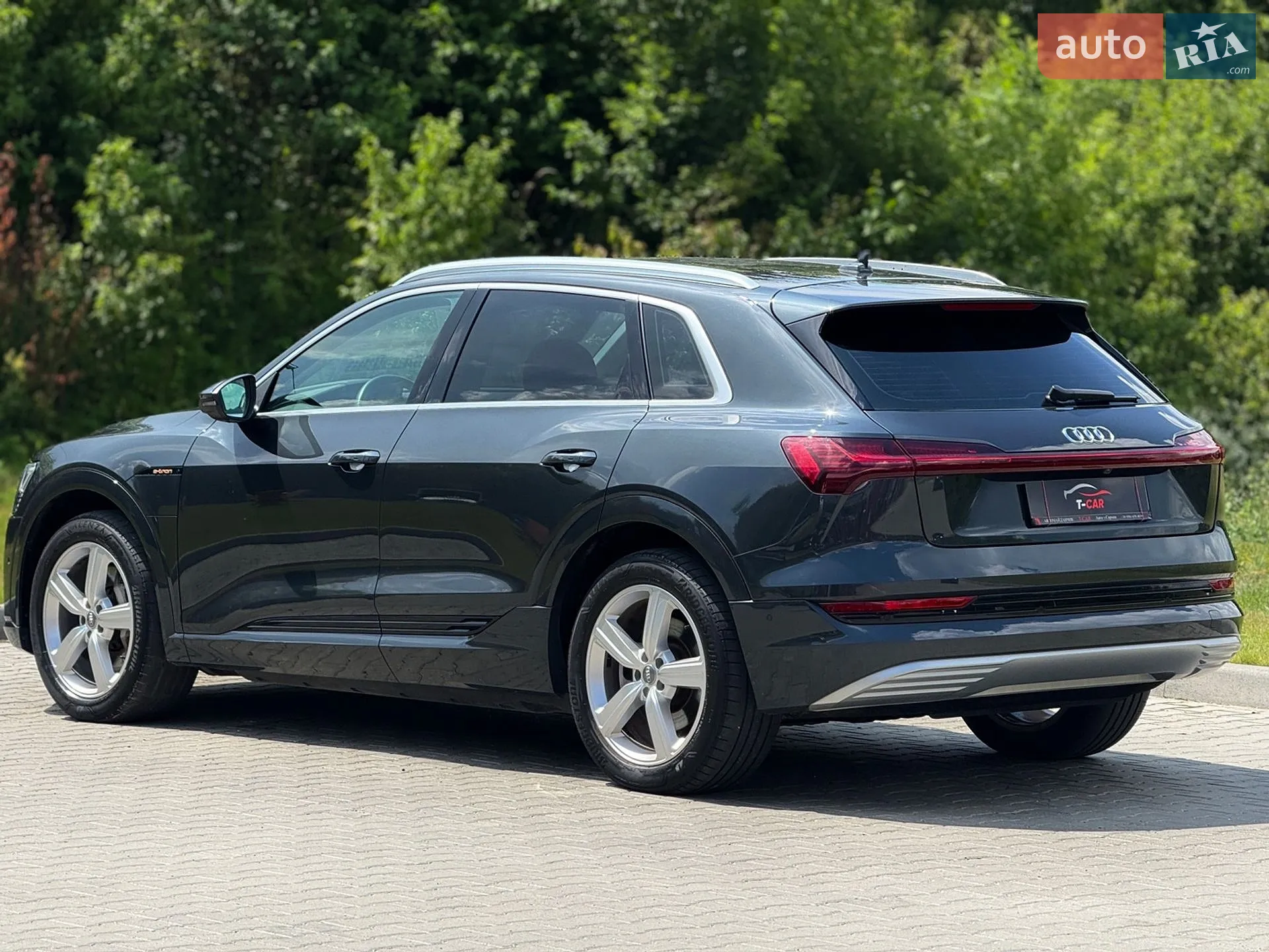 2020 Audi e-tron - мініатюра 11